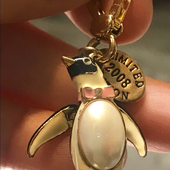 Juicy Couture charm Penguin w/moving wings USED - Picture 8 of 8